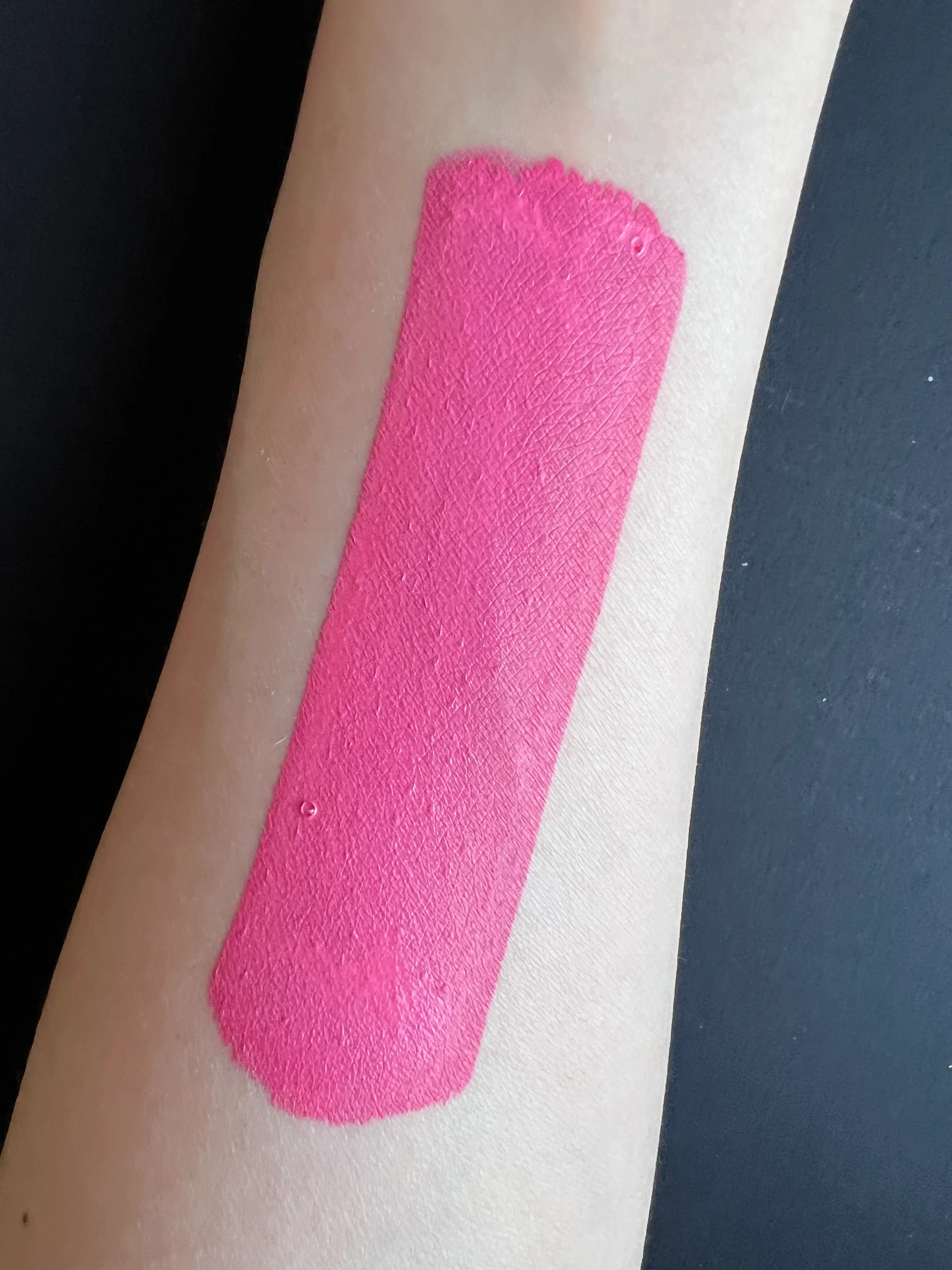 4 - Bubblegum (Pink) Water Activated Graphic Liner - Image 3